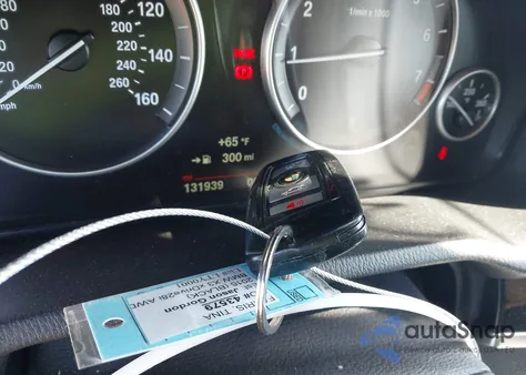 2016 BMW X3 xDrive28I z USA, uszkodzony, nr VIN 5UXWX9C59G0D83255